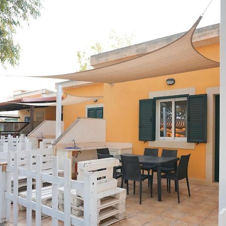 Keys Of Sicily - Bungalows Sul Mare Марина-ді-Модіка Екстер'єр фото